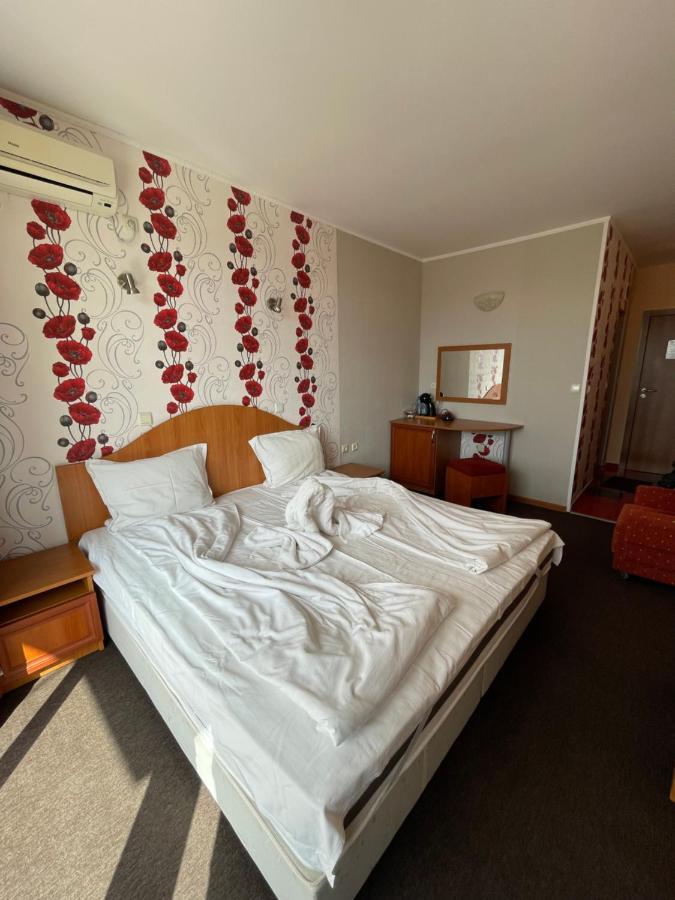 Family Hotel Deykin Slantchev Briag Extérieur photo