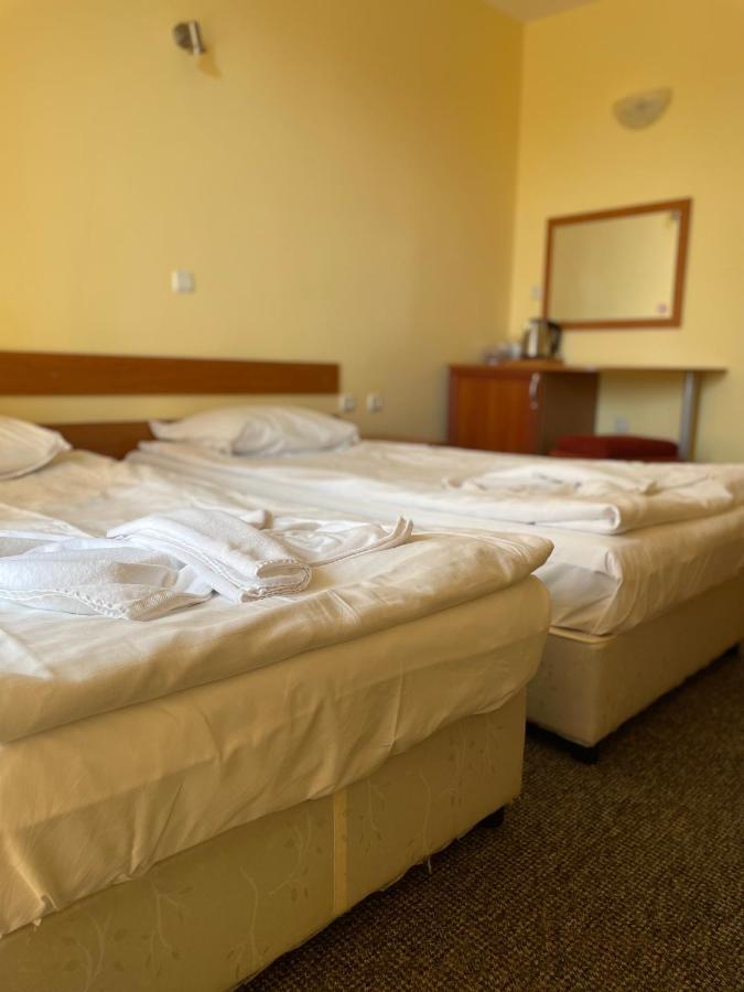 Family Hotel Deykin Slantchev Briag Extérieur photo