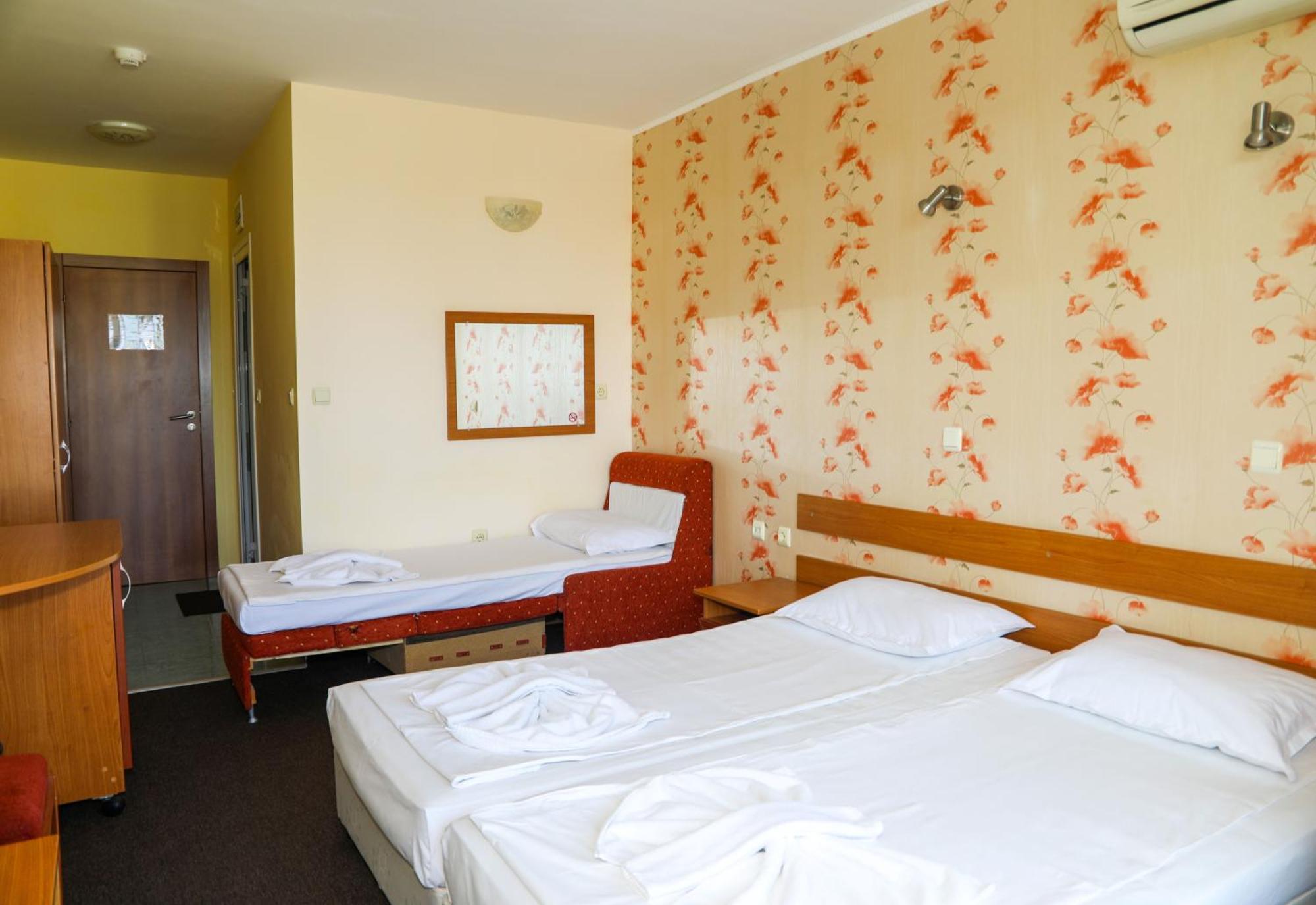 Family Hotel Deykin Slantchev Briag Extérieur photo