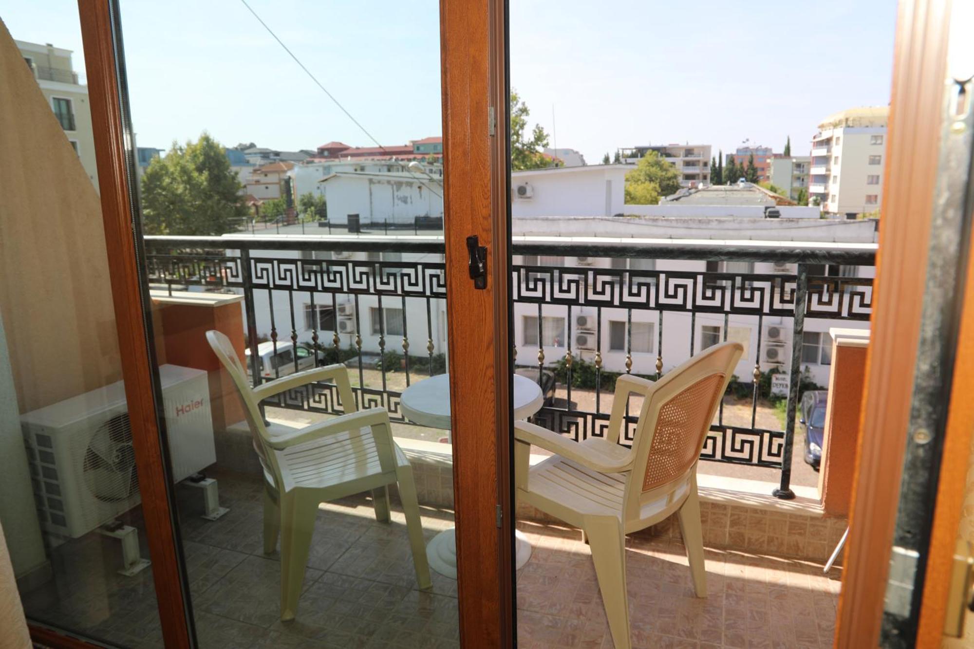 Family Hotel Deykin Slantchev Briag Extérieur photo