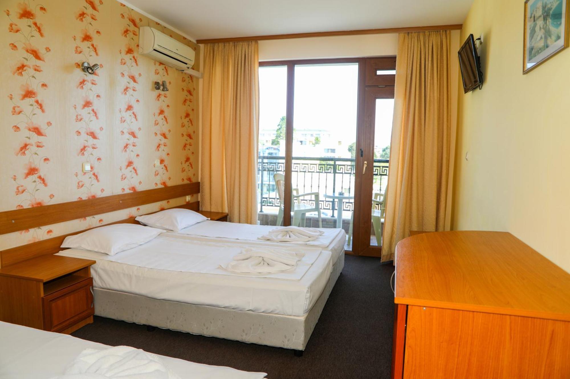 Family Hotel Deykin Slantchev Briag Extérieur photo